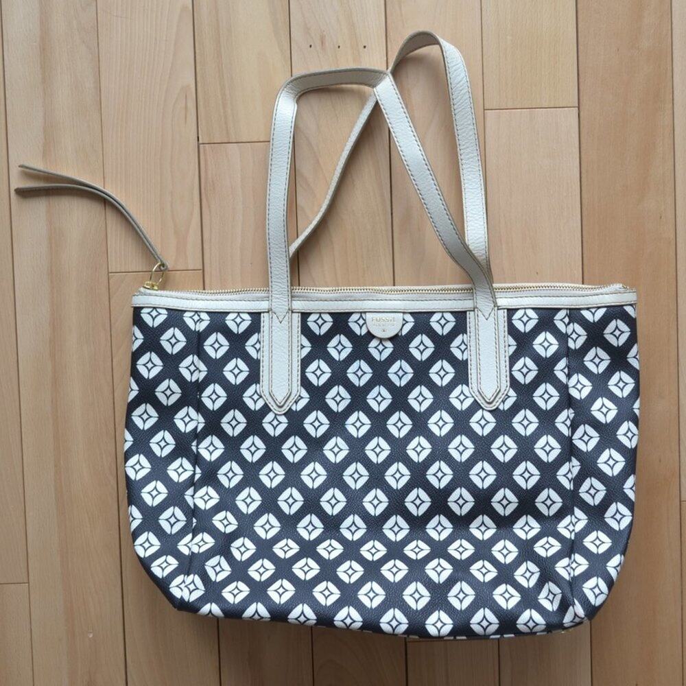 Fossil Tote Purse Black and White Exterior Pattern Tan Interior Fossil Bag